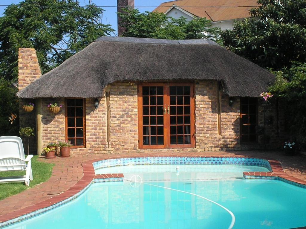 Avon Road Guest House & Tours Boksburg Bagian luar foto